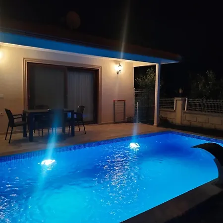 Villa London *